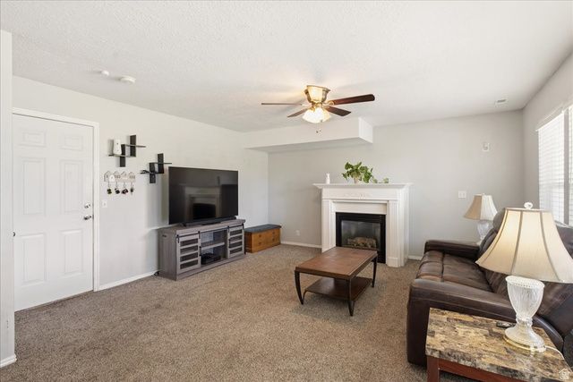 4039 W 4900 S, Roy, UT 84067