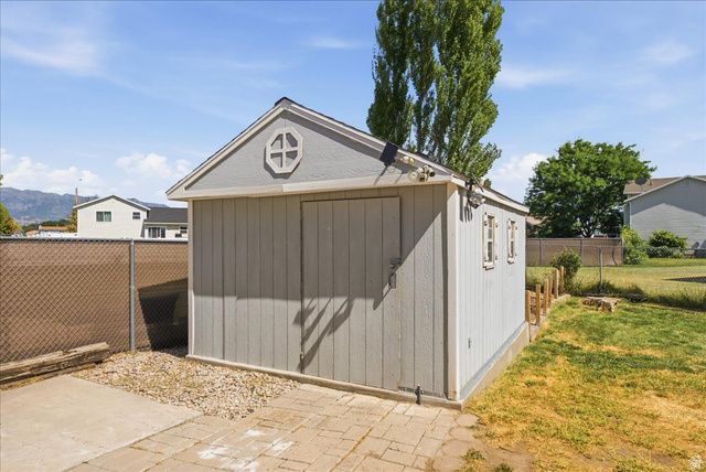 4039 W 4900 S, Roy, UT 84067