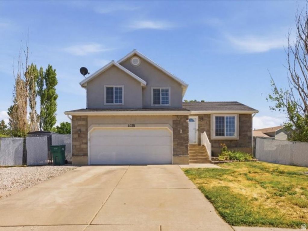 4039 W 4900 S, Roy, UT 84067