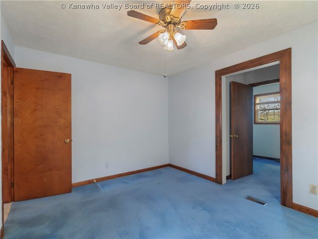 1106 Hollyberry Lane, South Charleston, WV 25309