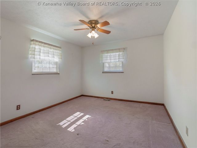 1106 Hollyberry Lane, South Charleston, WV 25309
