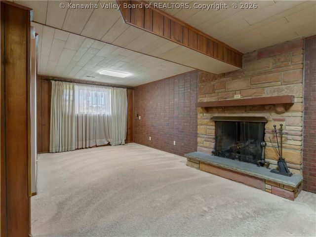1106 Hollyberry Lane, South Charleston, WV 25309
