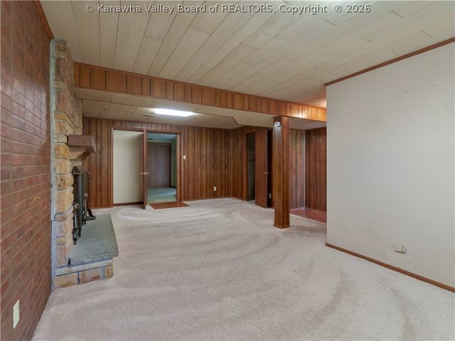 1106 Hollyberry Lane, South Charleston, WV 25309