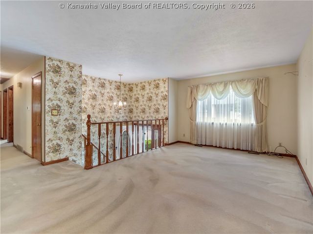 1106 Hollyberry Lane, South Charleston, WV 25309