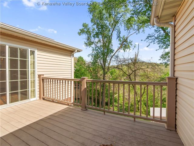 1106 Hollyberry Lane, South Charleston, WV 25309
