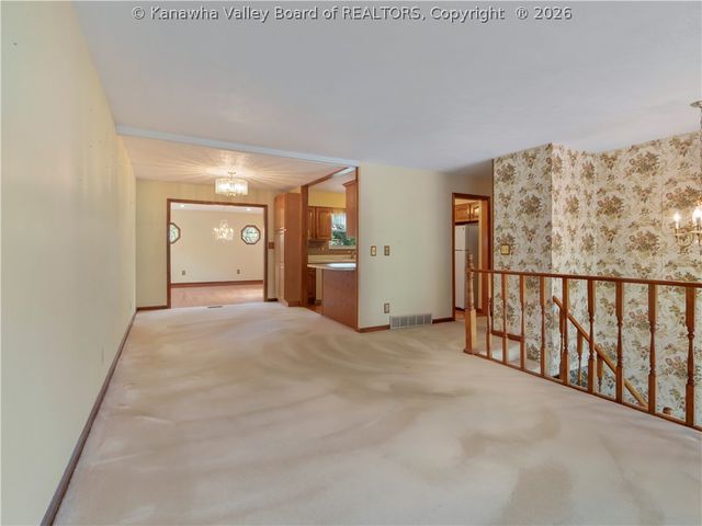 1106 Hollyberry Lane, South Charleston, WV 25309