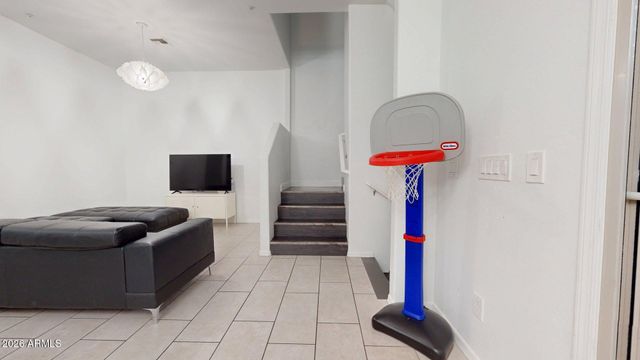 7061 W Linda Lane, Chandler, AZ 85226