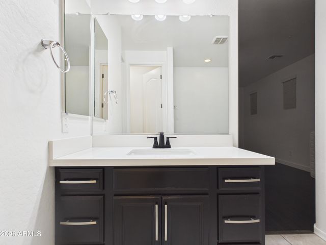 7061 W Linda Lane, Chandler, AZ 85226