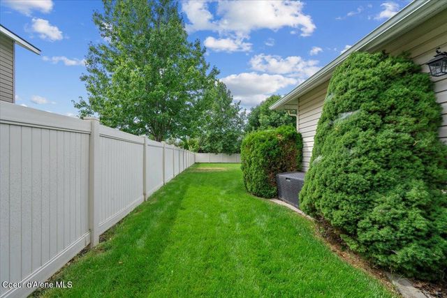 6494 W BUFFALO GRASS LN, Rathdrum, ID 83858