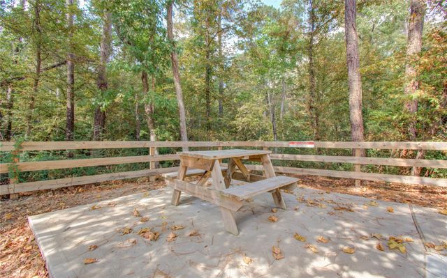 505 Road 6617, Dayton, TX 77535