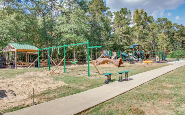 505 Road 6617, Dayton, TX 77535