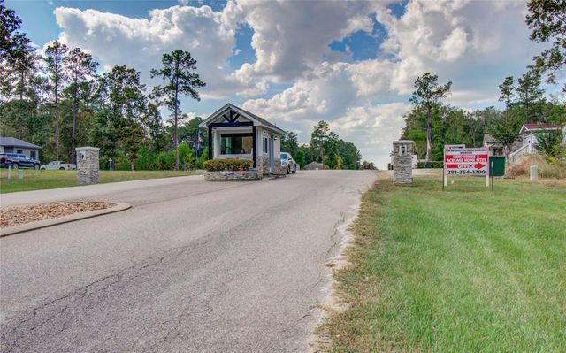 505 Road 6617, Dayton, TX 77535