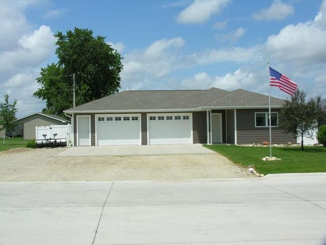 1415 Chase Street, Osage, IA 50461