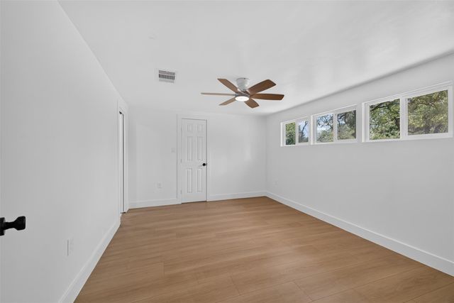 503 Anderson Street, Sealy, TX 77474