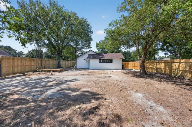 503 Anderson Street, Sealy, TX 77474