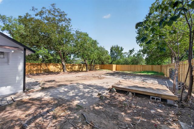 503 Anderson Street, Sealy, TX 77474