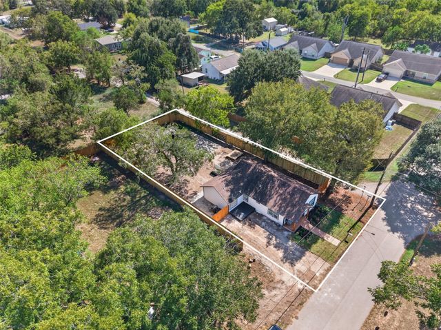 503 Anderson Street, Sealy, TX 77474