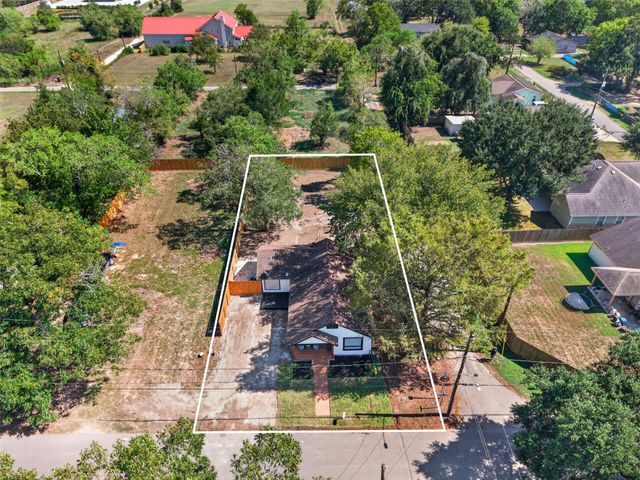 503 Anderson Street, Sealy, TX 77474