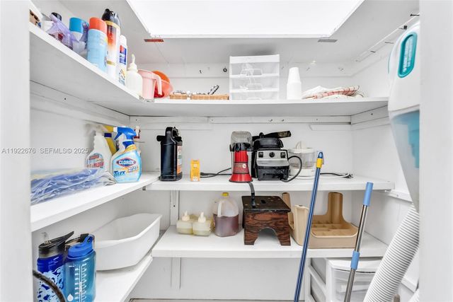 900 Atlantic Shores Blvd 105, Hallandale Beach, FL 33009