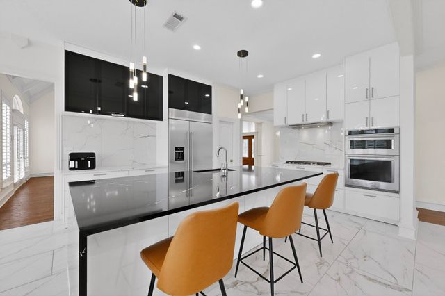 531 E Hickory Ridge Circle, Argyle, TX 76226