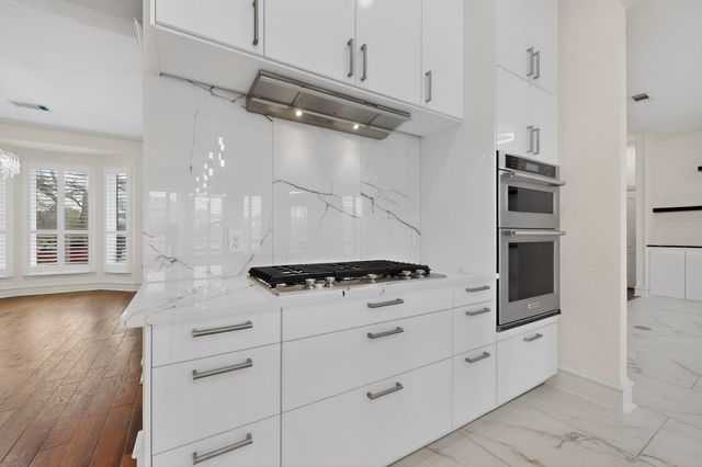 531 E Hickory Ridge Circle, Argyle, TX 76226