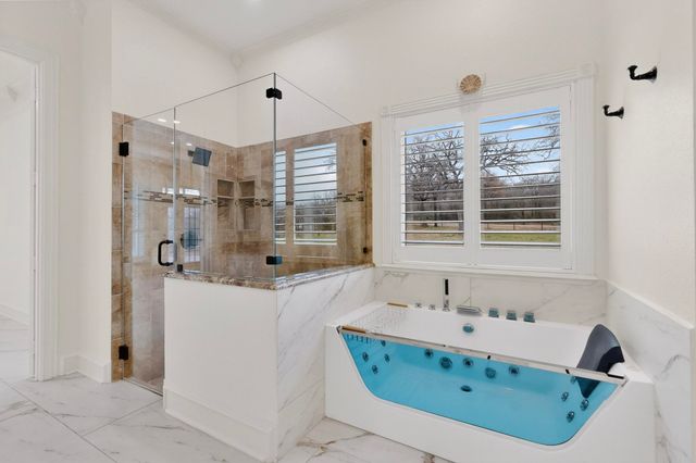 531 E Hickory Ridge Circle, Argyle, TX 76226