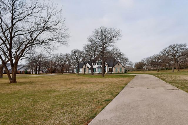 531 E Hickory Ridge Circle, Argyle, TX 76226