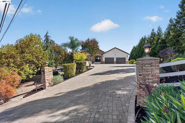 31 Hidden Hills Pl, Danville, CA 94506