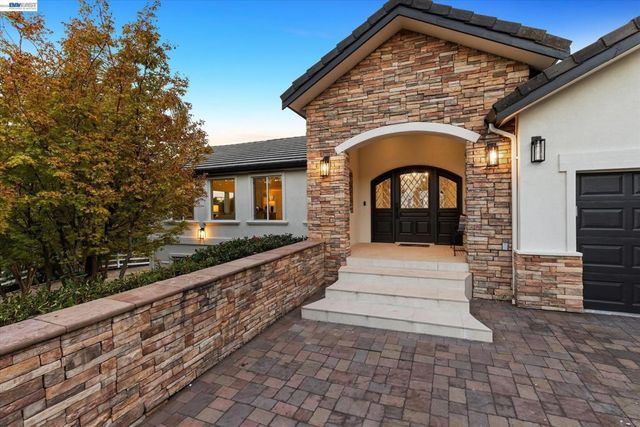 31 Hidden Hills Pl, Danville, CA 94506