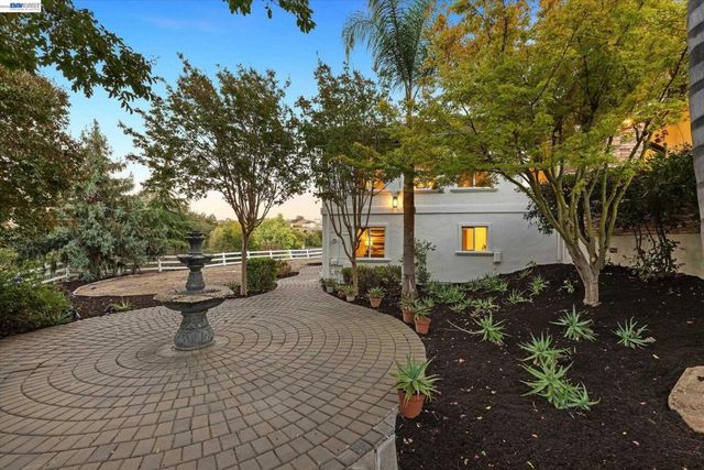 31 Hidden Hills Pl, Danville, CA 94506