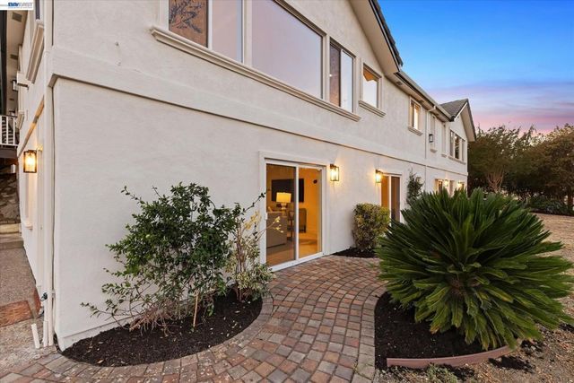 31 Hidden Hills Pl, Danville, CA 94506