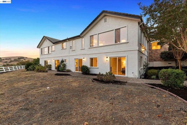 31 Hidden Hills Pl, Danville, CA 94506