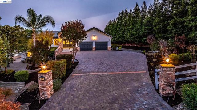 31 Hidden Hills Pl, Danville, CA 94506