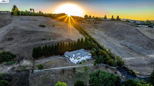 31 Hidden Hills Pl, Danville, CA 94506