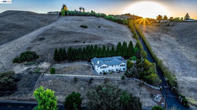 31 Hidden Hills Pl, Danville, CA 94506