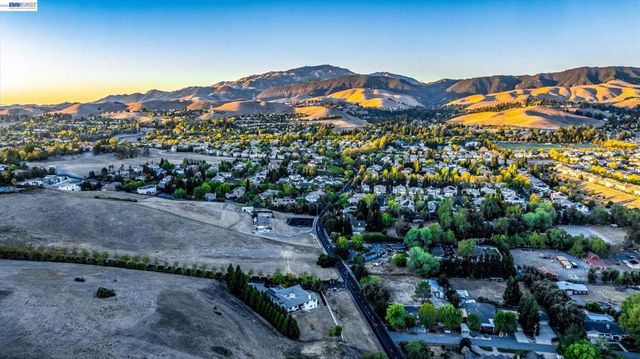 31 Hidden Hills Pl, Danville, CA 94506