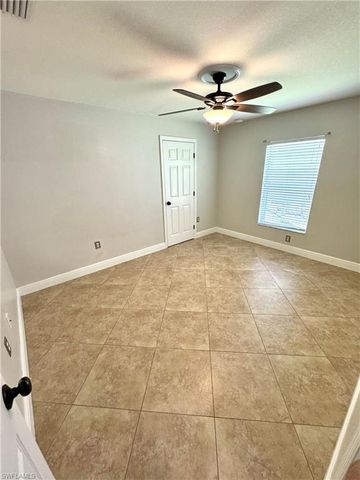 3829 SW 17th PL, Cape Coral, FL 33914