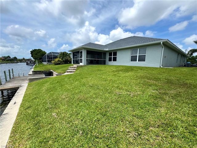 3829 SW 17th PL, Cape Coral, FL 33914
