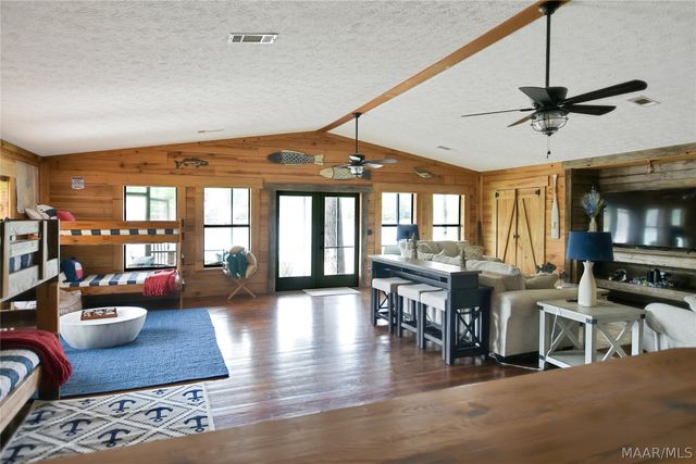 367 Council Rock Road, Eclectic, AL 36024