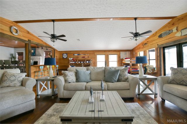 367 Council Rock Road, Eclectic, AL 36024