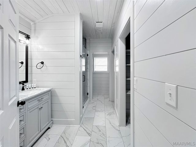 367 Council Rock Road, Eclectic, AL 36024