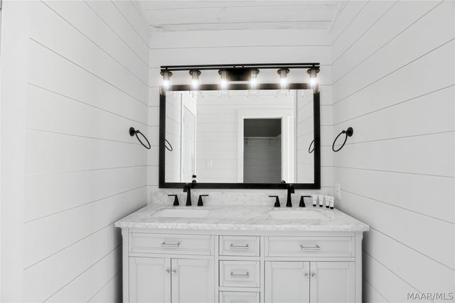 367 Council Rock Road, Eclectic, AL 36024