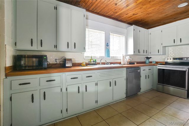 367 Council Rock Road, Eclectic, AL 36024