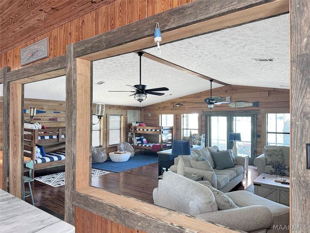 367 Council Rock Road, Eclectic, AL 36024