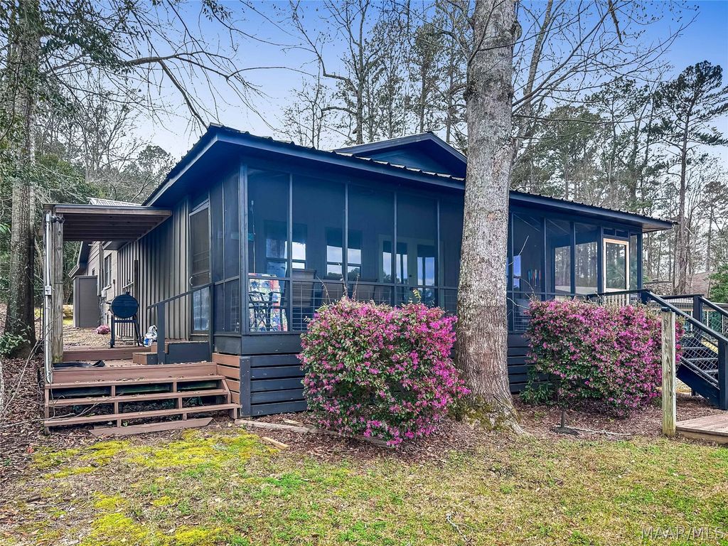 367 Council Rock Road, Eclectic, AL 36024