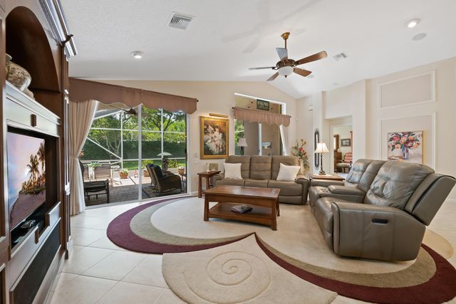 5185 Glenville Drive, Boynton Beach, FL 33437