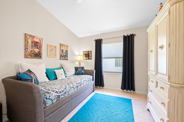 5185 Glenville Drive, Boynton Beach, FL 33437