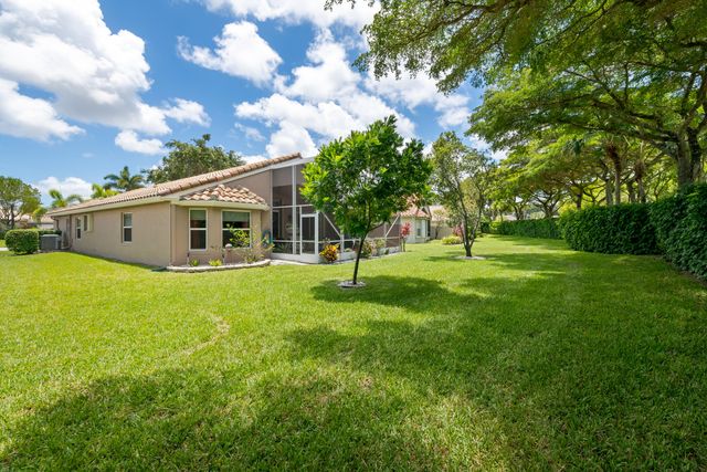 5185 Glenville Drive, Boynton Beach, FL 33437