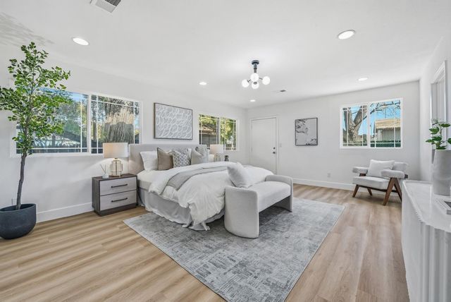 2370 Ralmar Avenue, East Palo Alto, CA 94303