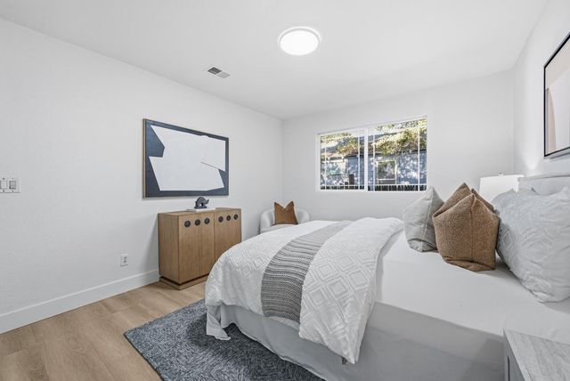 2370 Ralmar Avenue, East Palo Alto, CA 94303